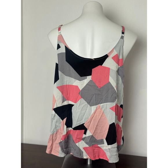 Torrid Essential Multi-Color Geometric Print Tank Top 1X (14/16) - Picture 4 of 9